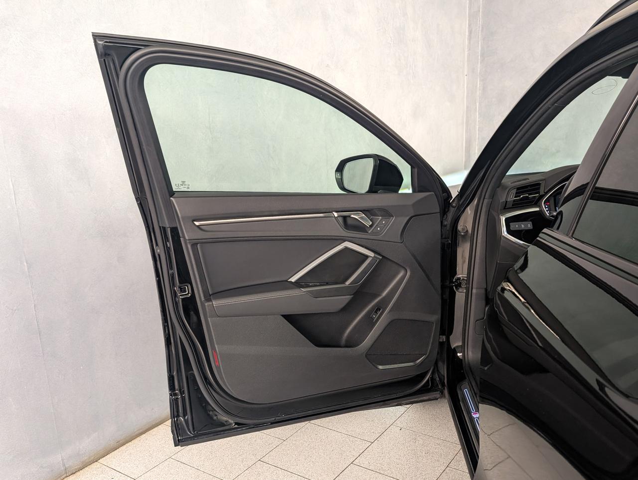 Audi Q3 35 TDI S Line Edition