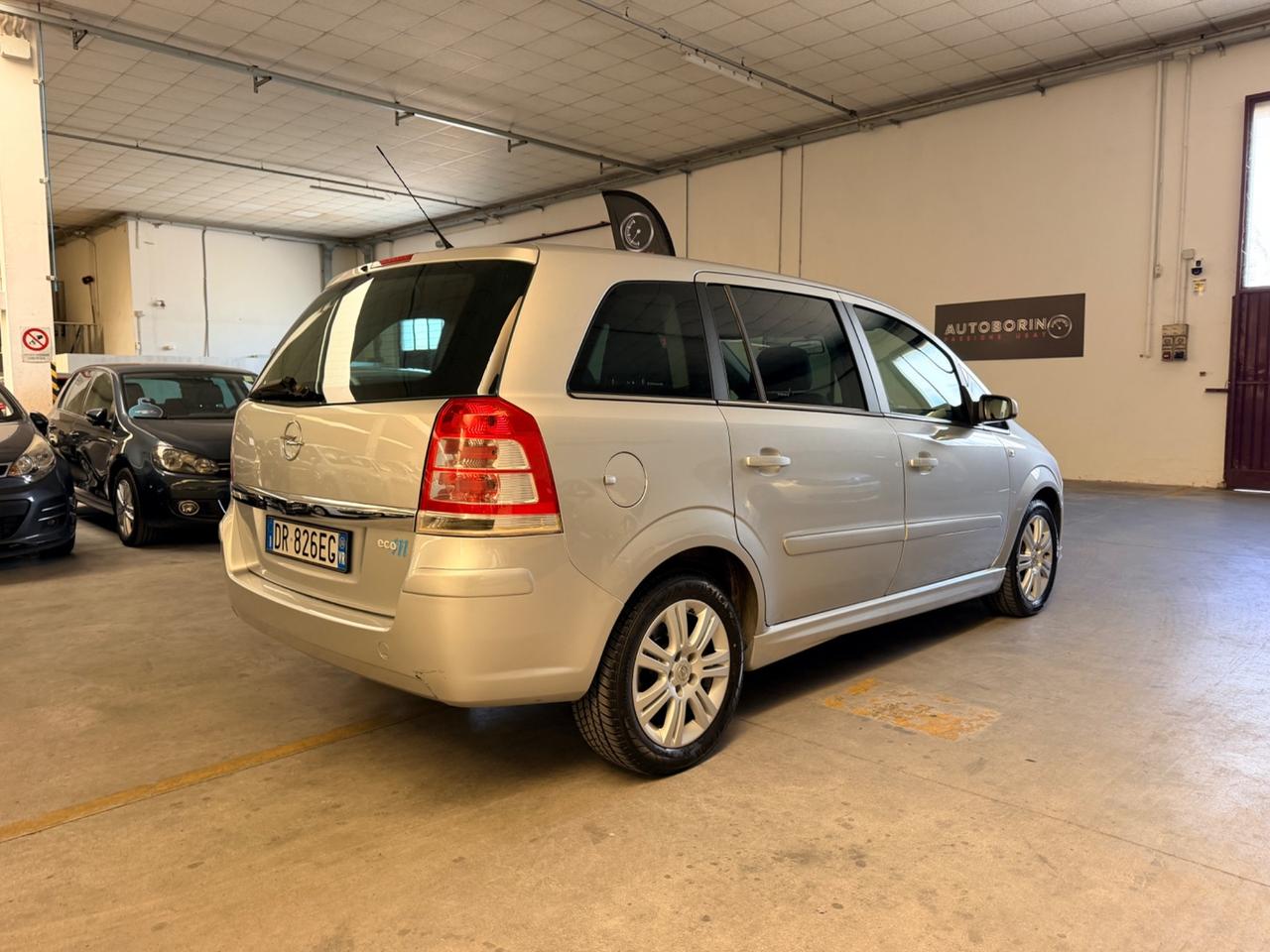 Opel Zafira 1.6 16V ecoM 94CV Cosmo 7 POSTI