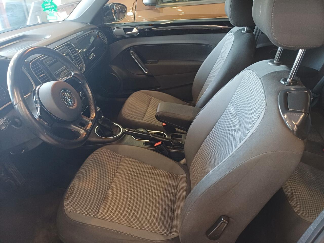 Volkswagen Maggiolino 1.2 TSI Design adatta a neopatentati