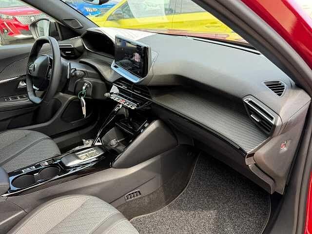 Peugeot 2008 Hybrid 145 e-DCS6 Allure