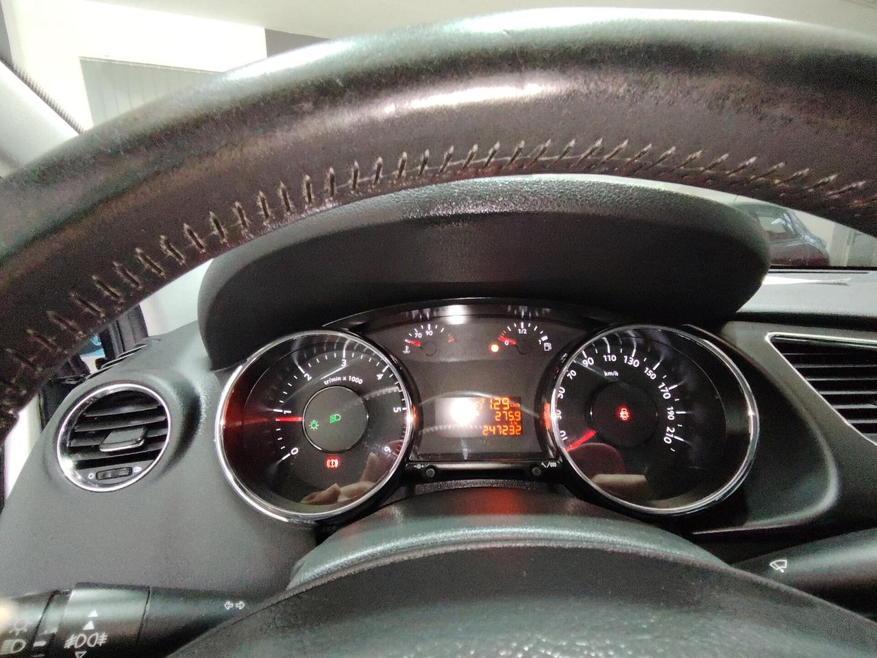 Peugeot 3008 1.6 e-HDi 115CV cambio robotizzato Stop&Start Style