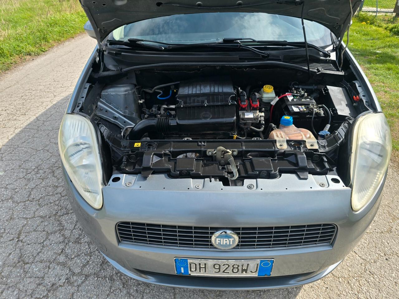 FIAT GRANDE PUNTO 1.2 BENZINA con GARANZIA NEOPATENTATI