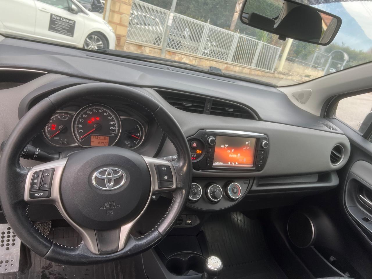 Toyota Yaris 1.0 5 porte Lounge