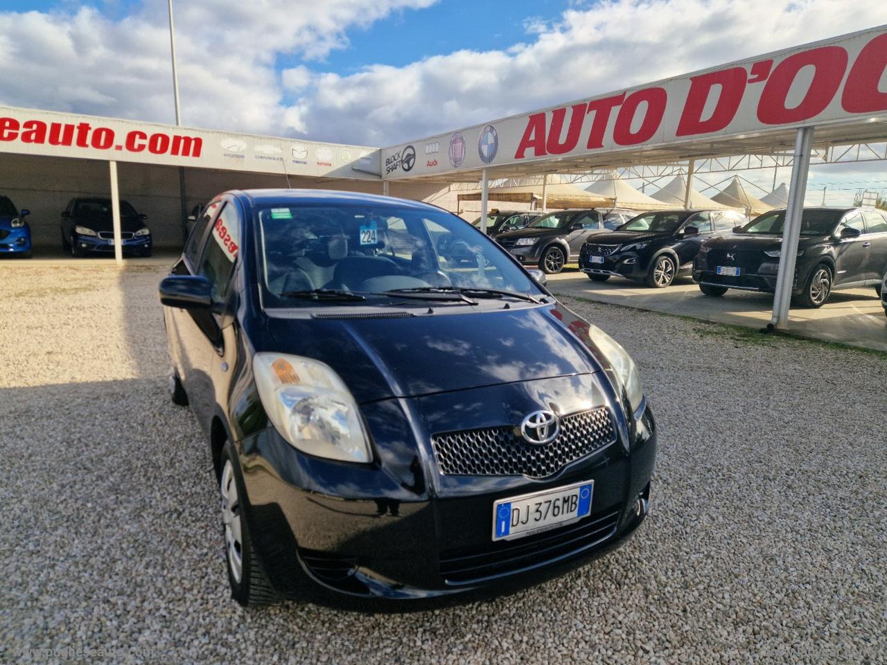 TOYOTA Yaris 1.0 5p.