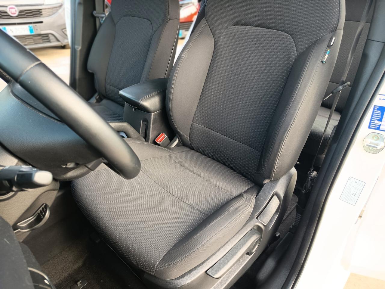 Kia Carens 1.7 CRDi 115 CV Class