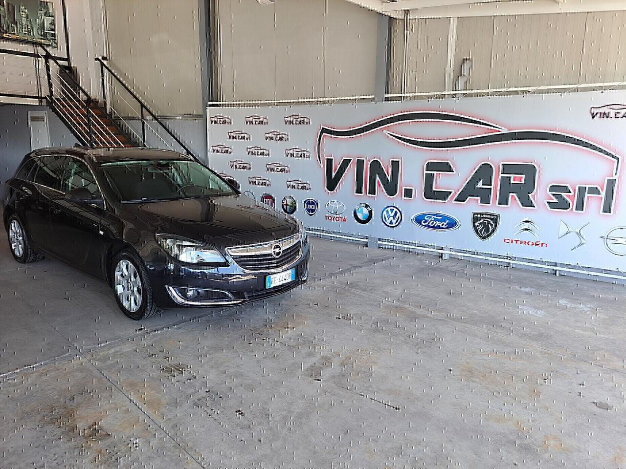 Opel Insignia 1.6 CDTI Sports Tourer Cosmo Automatica 136Cv