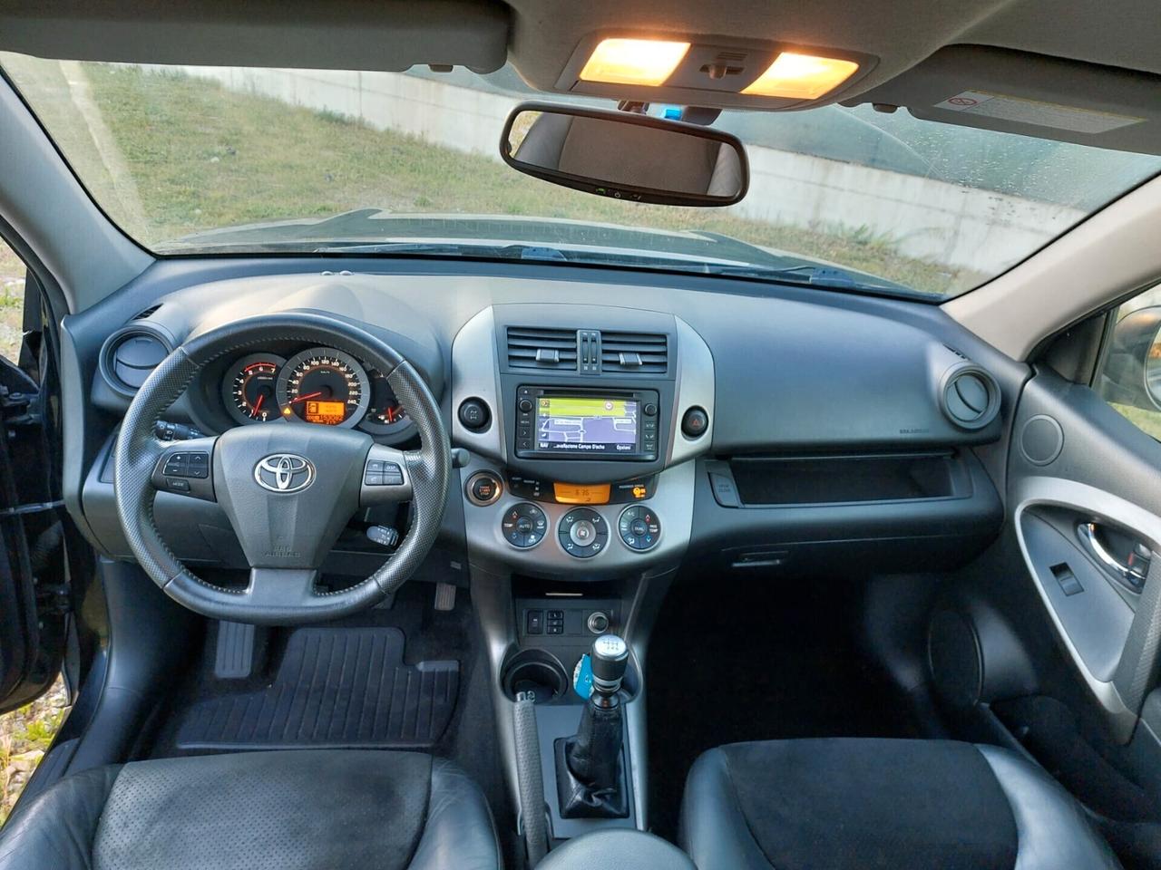 Toyota RAV 4 RAV4 Crossport 2.2 D-4D 150 CV Lounge