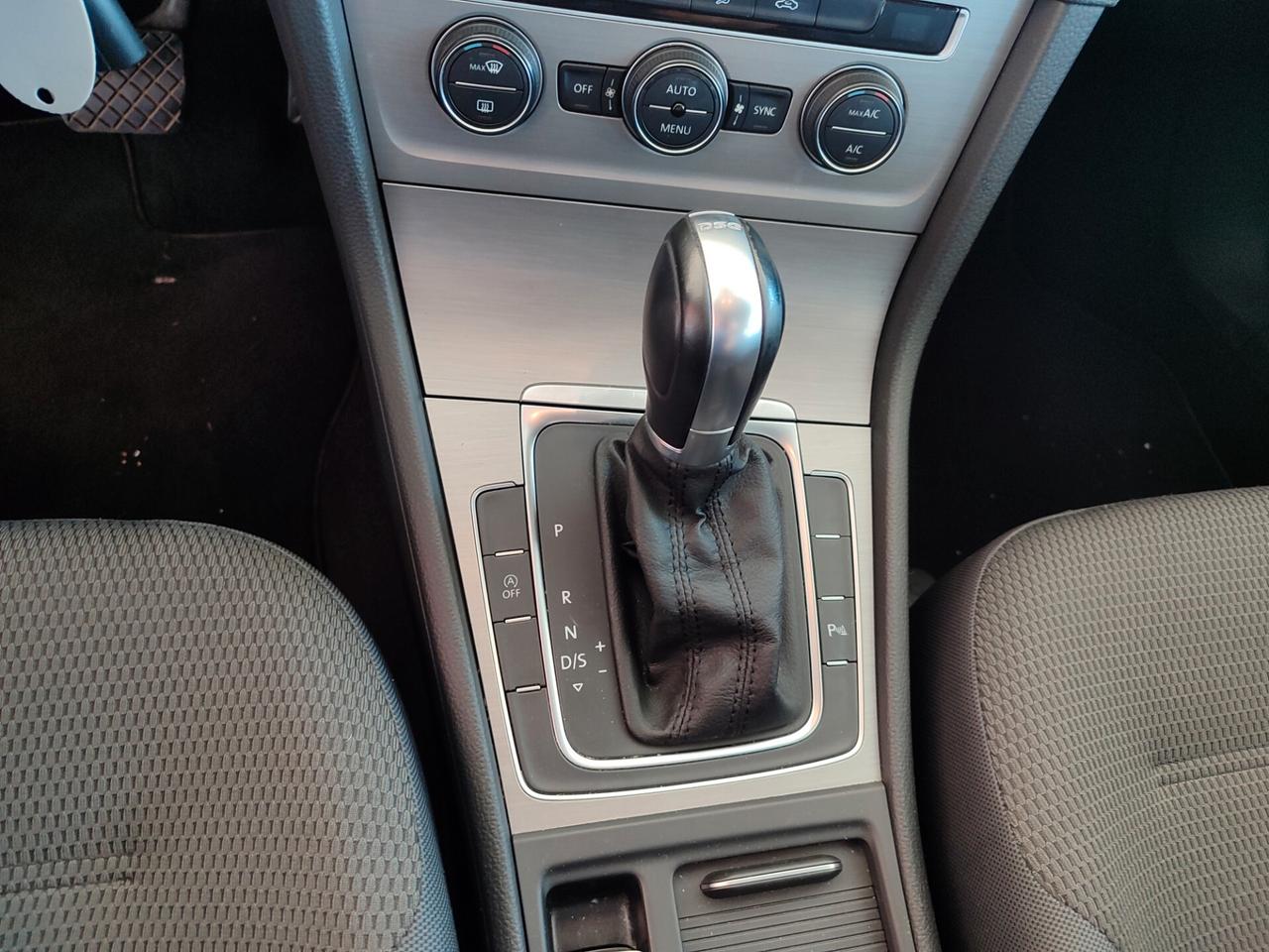 Volkswagen Golf 1.6 DSG ANNO 2016 OK NEOP
