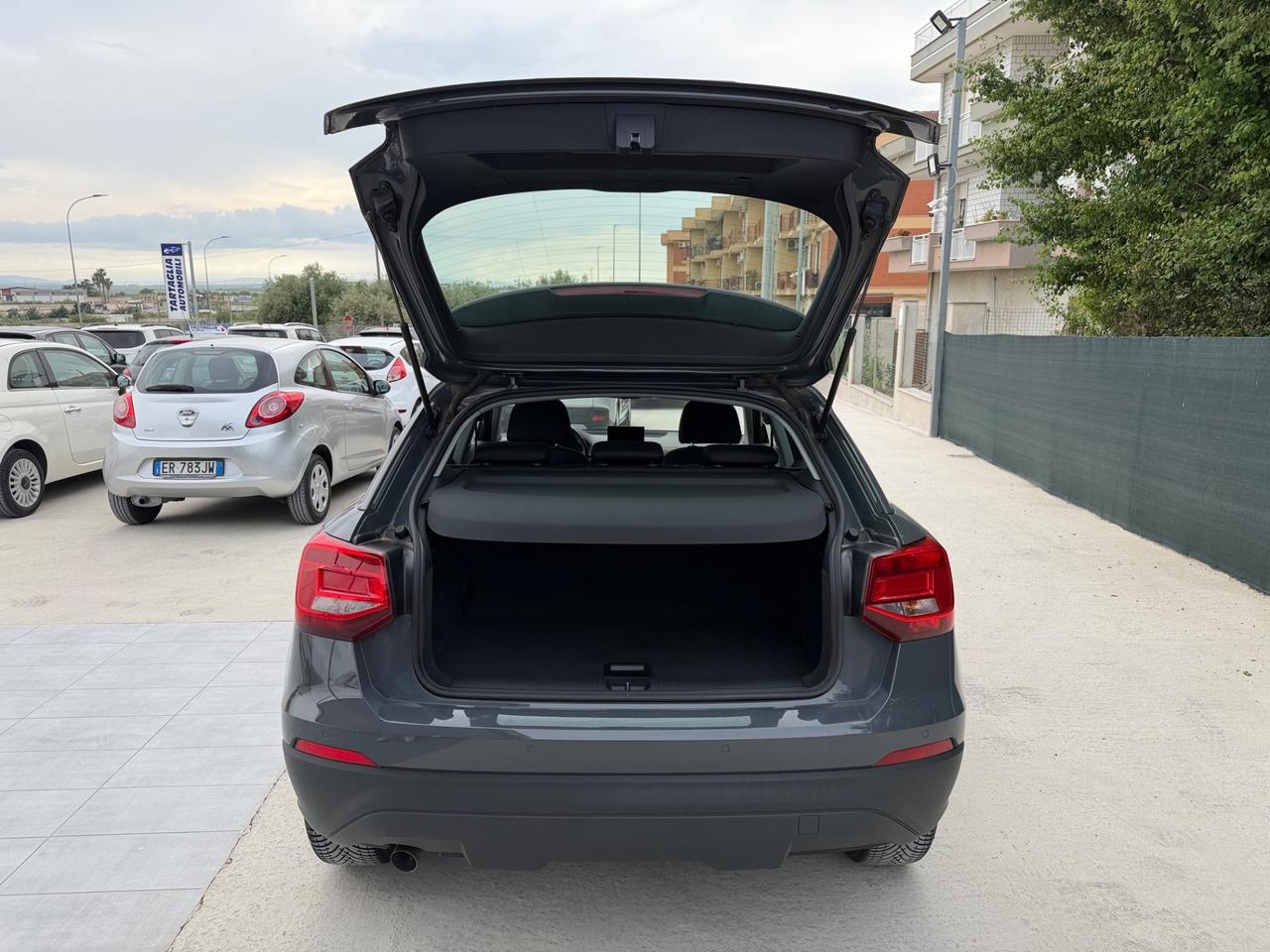 Audi Q2 30 TDI S tronic Identity Black