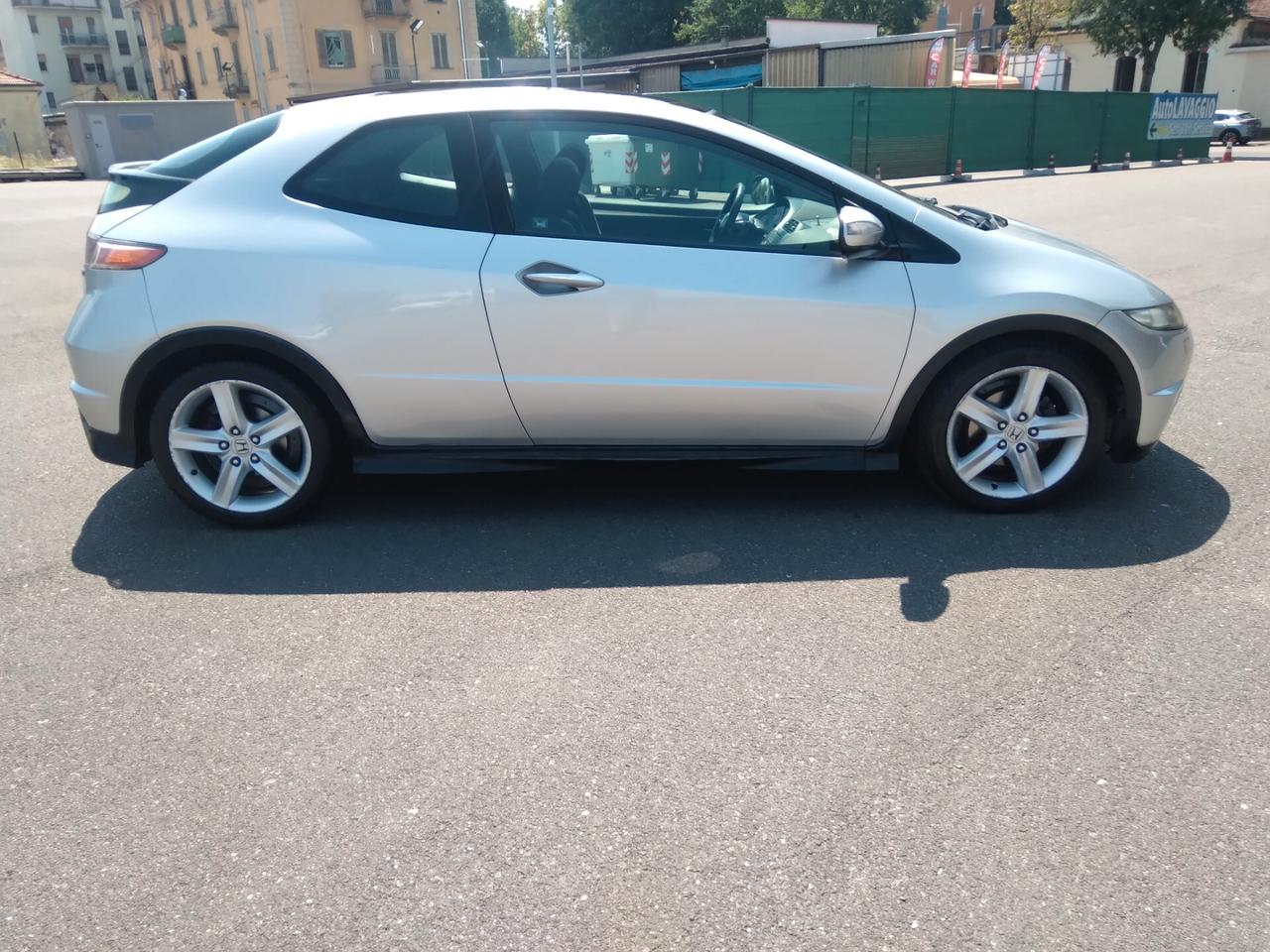 Honda Civic 2.2 i-CTDi 3p. Type S DPF LE x neopatentati