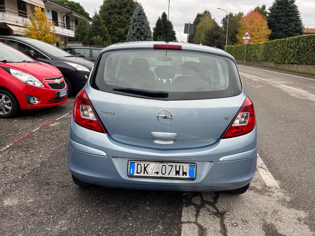 Opel Corsa 1.2 5 porte Club