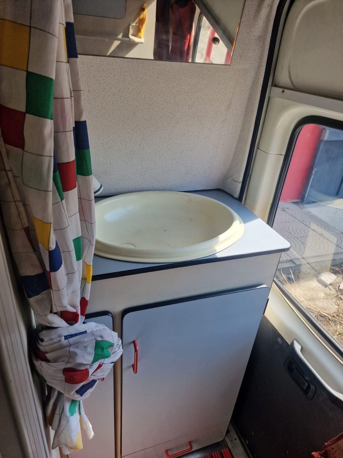 Vra22 Camper puro Ford del 1992 in saldo