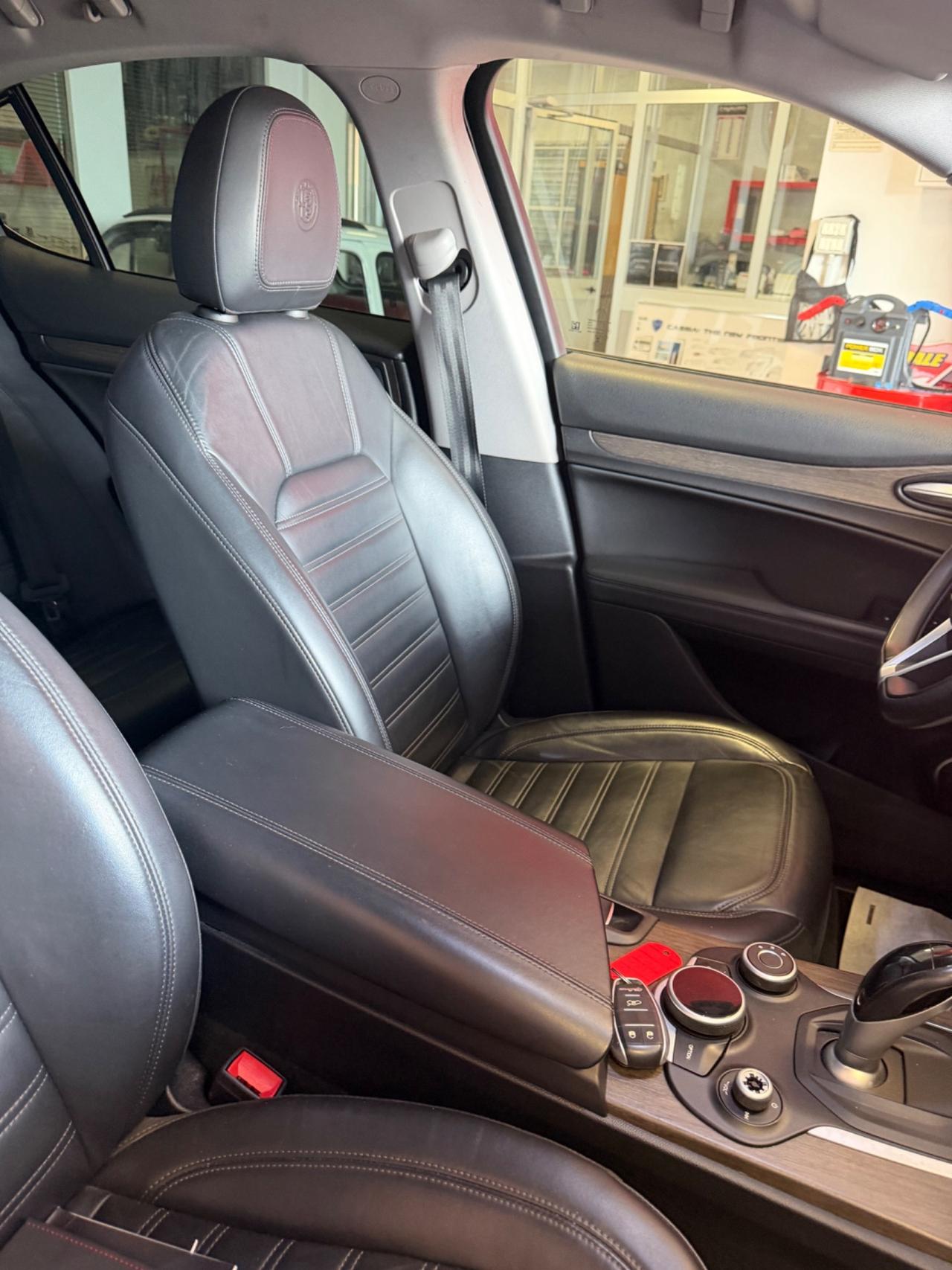 Alfa Romeo Stelvio 2.0 Turbo 280 CV AT8 Q4 First Edition