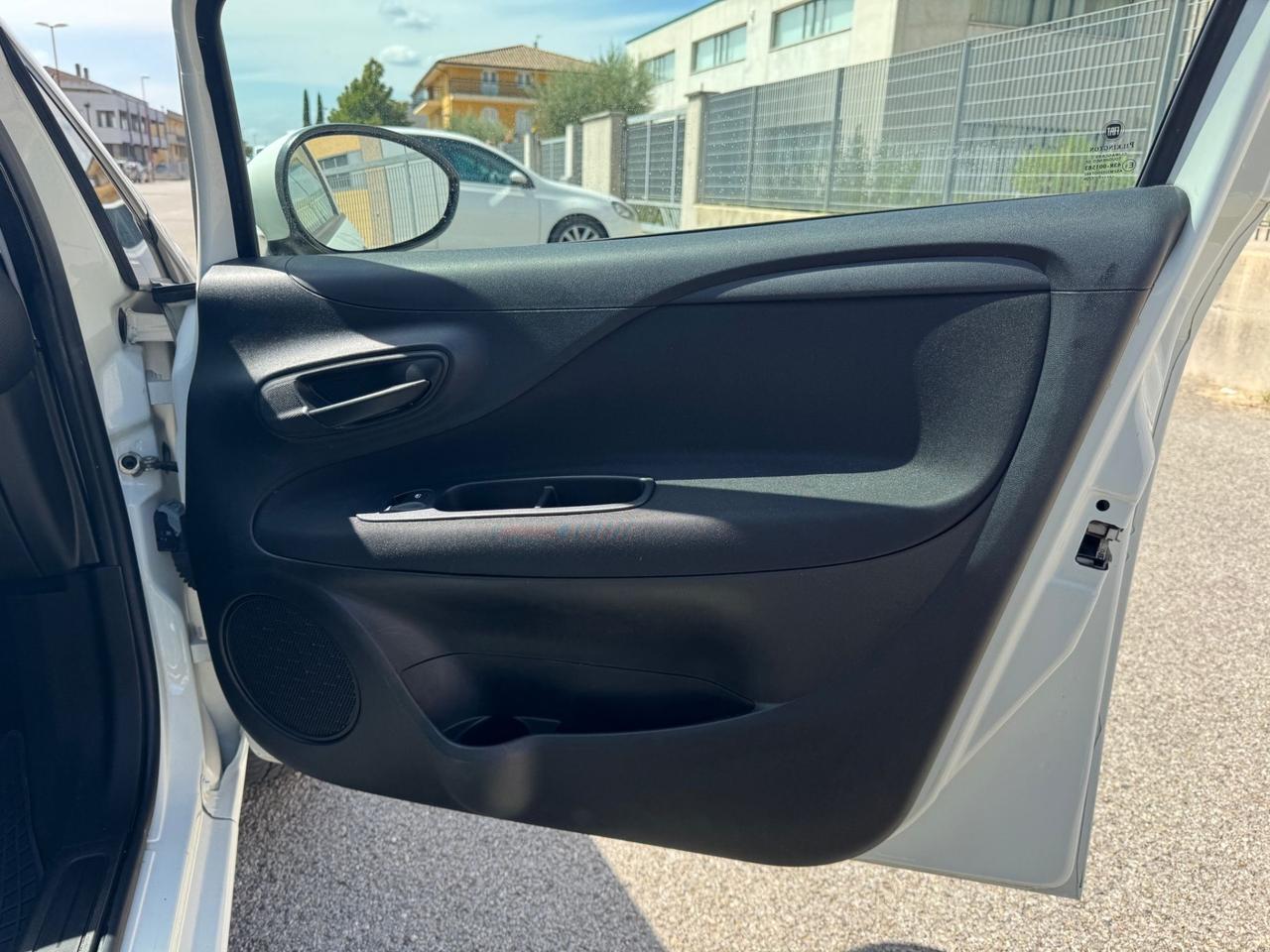 Fiat Punto 1.3 MJT 4p AUTOCARRO Van 4 posti