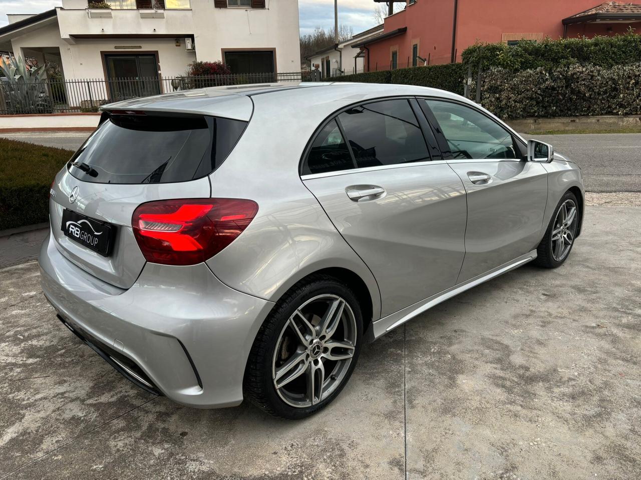 Mercedes-benz A 180 A 180 d Premium AMG