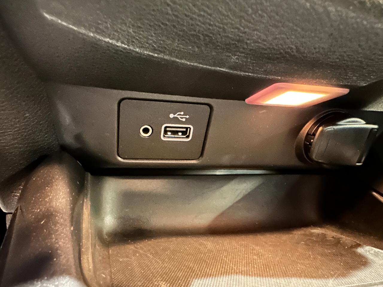 Nissan Juke 1.0 DIG-T 114 CV Acenta Business