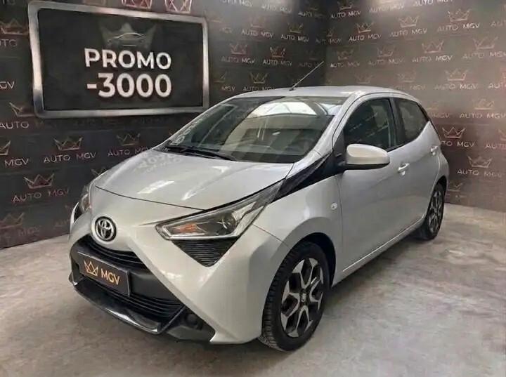 Toyota Aygo Connect 1.0 VVT-i 72 CV 5 porte x-fun