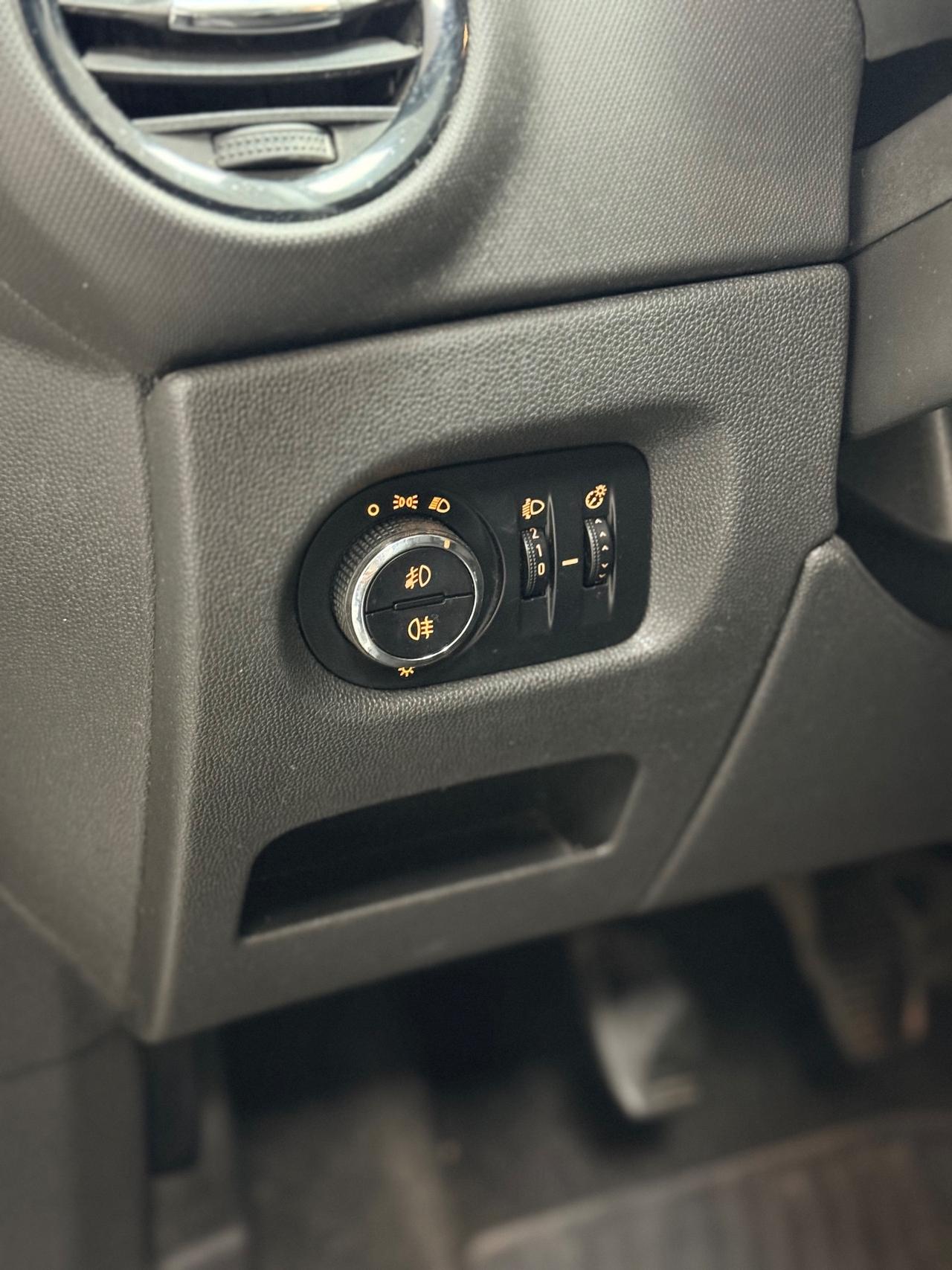 Opel Corsa 1.2 85CV GPL 02/2013 Neopatentati