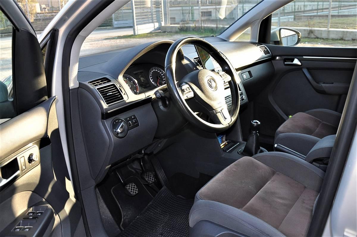VOLKSWAGEN Touran 1.4 TSI Highline EcoFuel