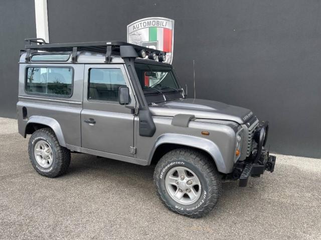 Land Rover Defender Defender 90 2.4 td 6 posti