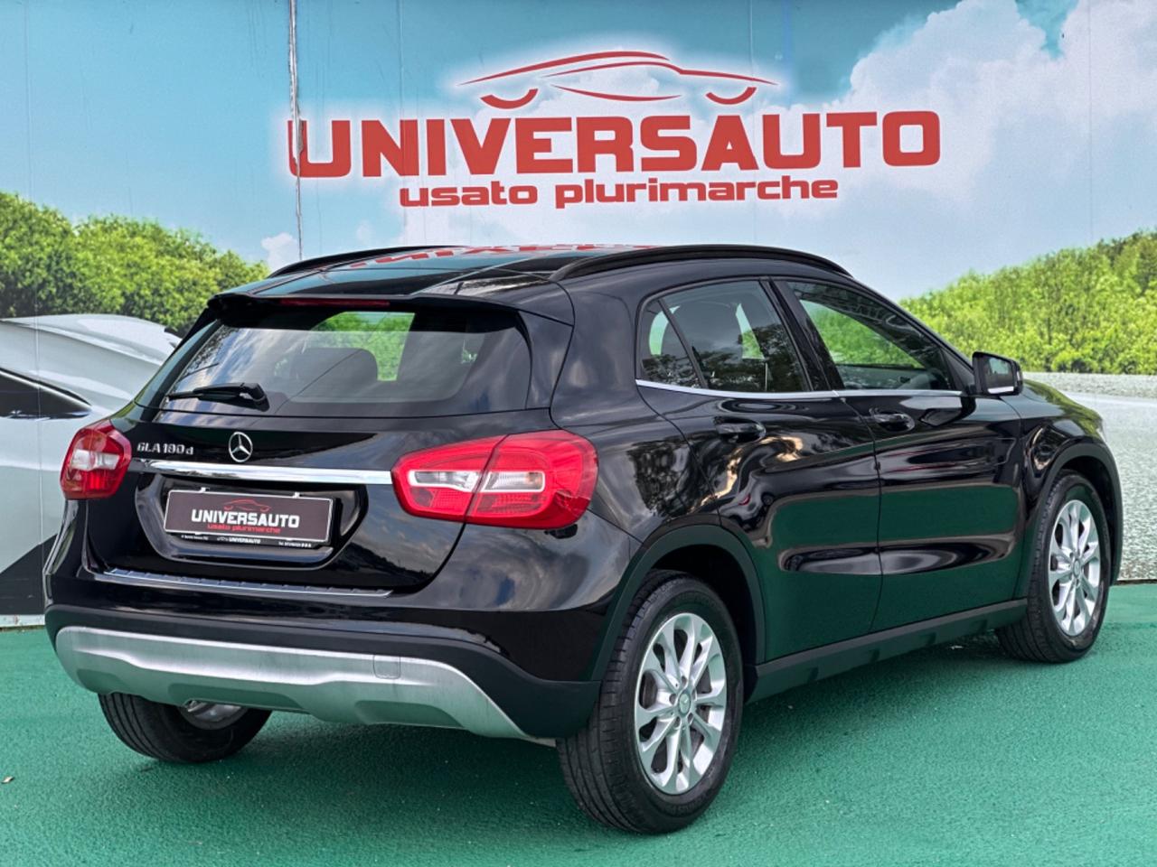 Mercedes-Benz GLA 180d 110cv Business 2017