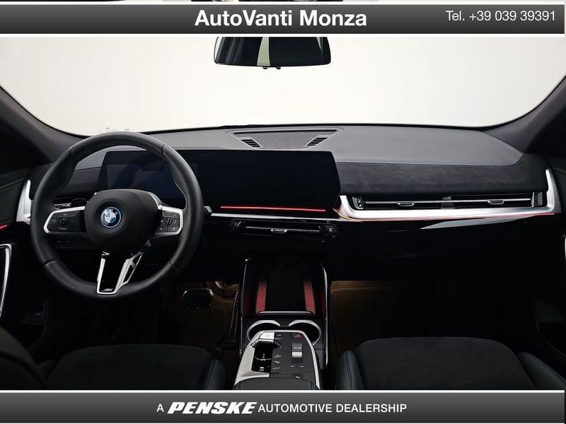 BMW iX2 eDrive 20 M Sport