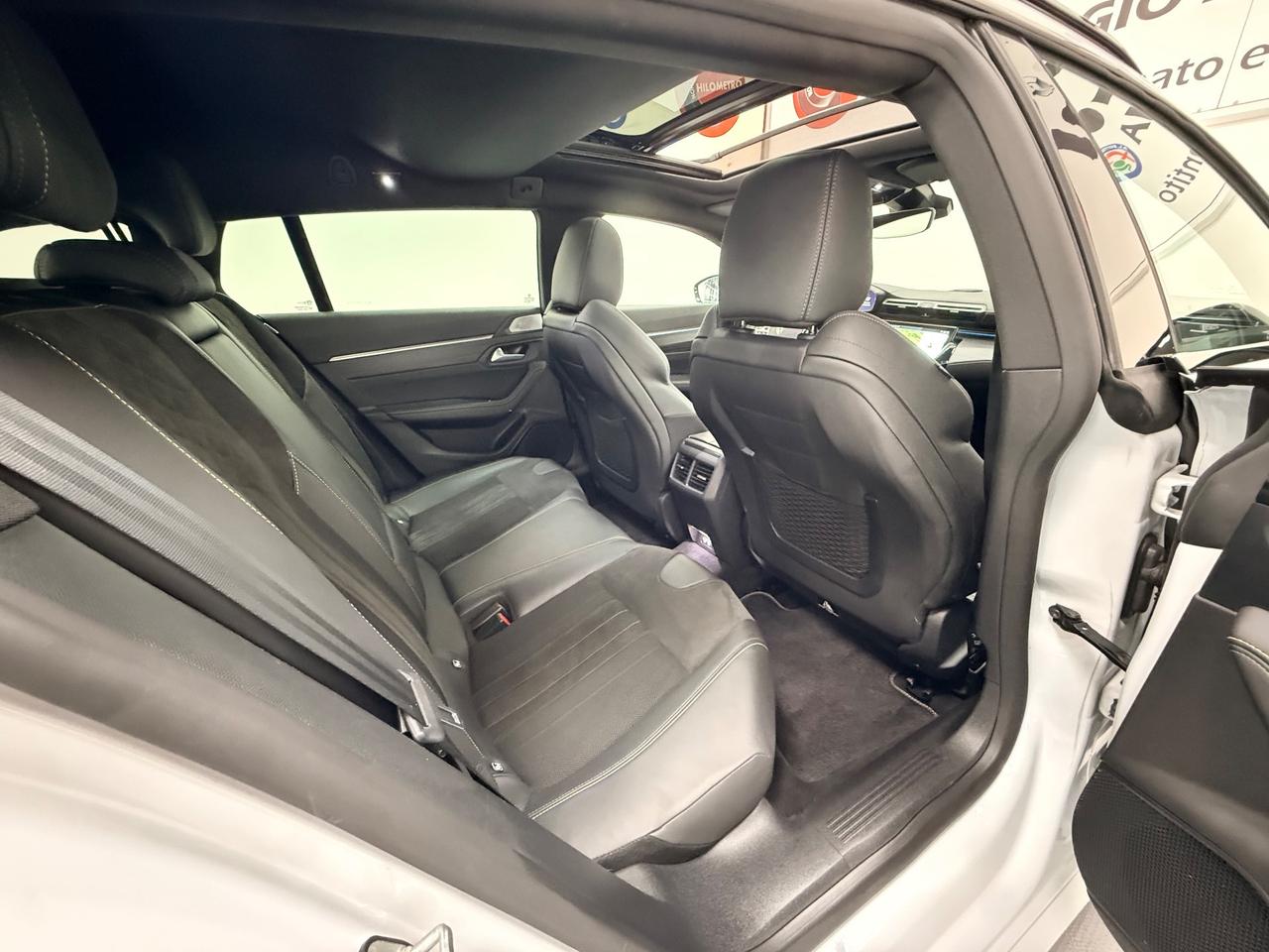 Peugeot 508 Plug-in Hybrid4 360 e-EAT8 SW Sport Engineered 07/2024 Euro 6E