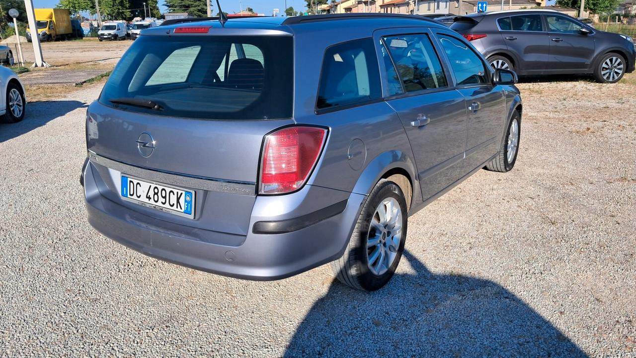 Opel Astra 1.6 16V Twinport Station Wagon Enjoy
