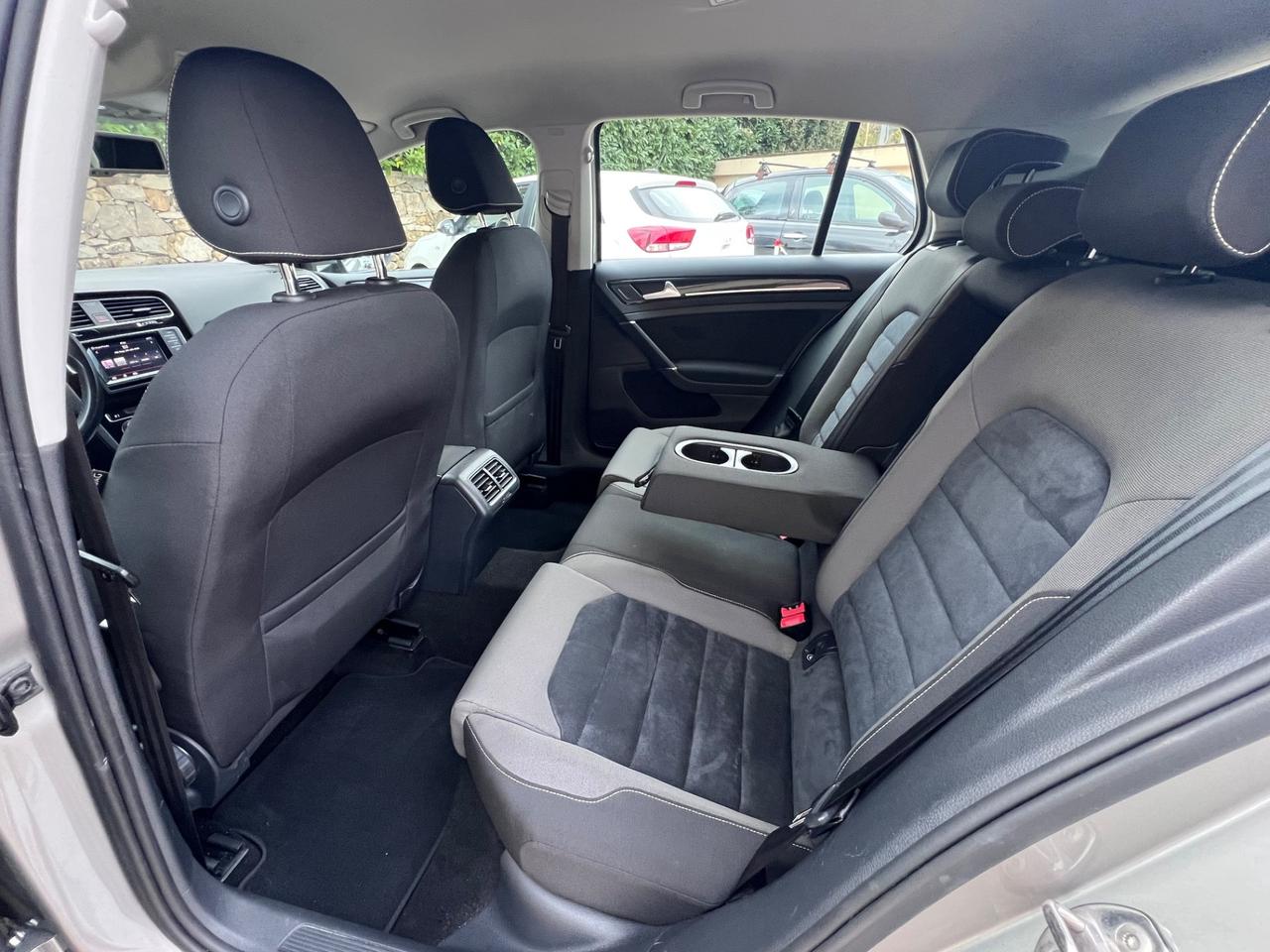 Volkswagen Golf 2.0 TDI 5p. 4MOTION Highline BlueMotion Tech.