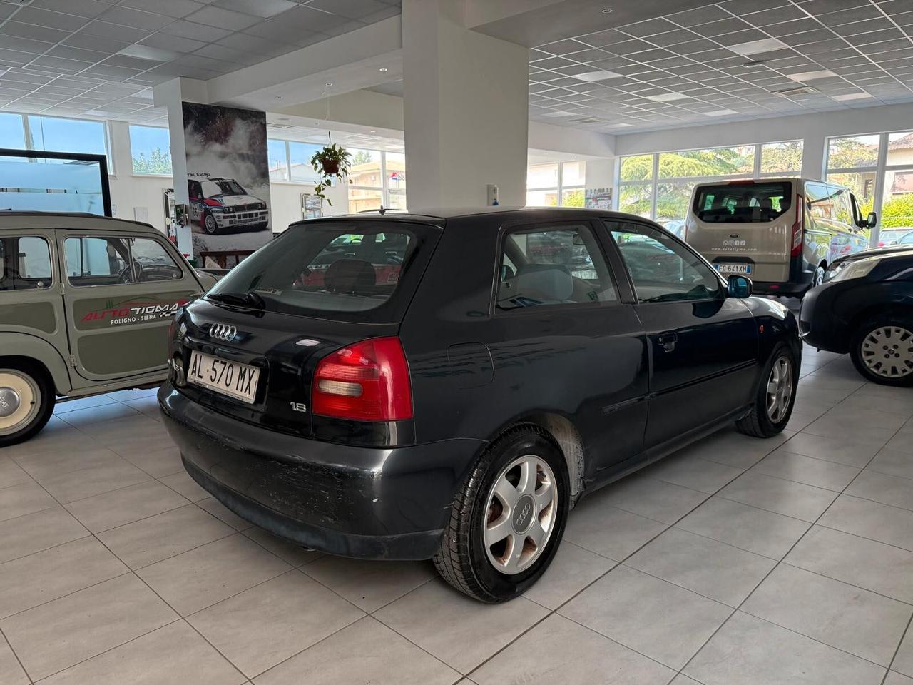 Audi A3 1.8 20V cat 3p. Attraction