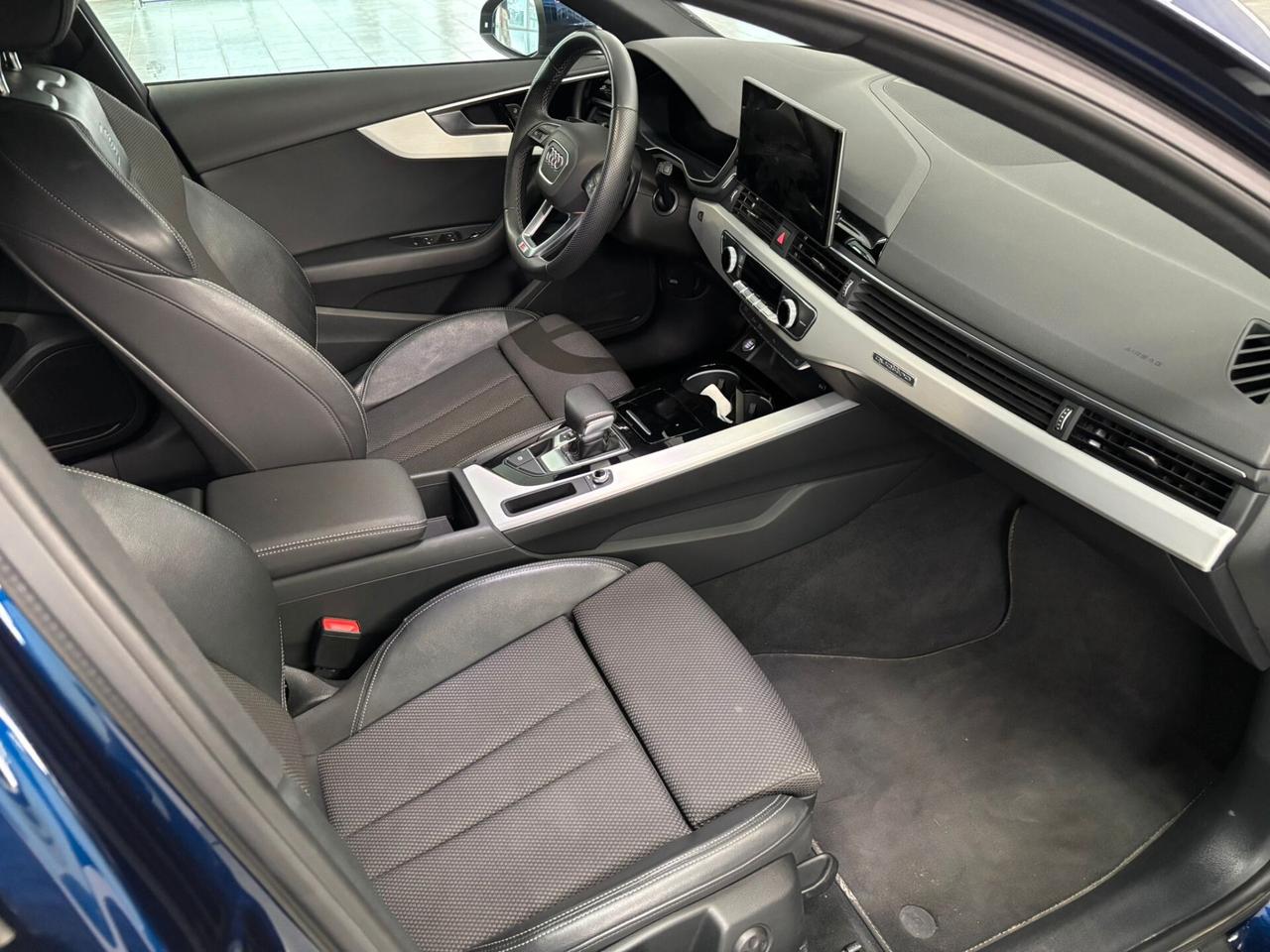 Audi A4 Avant 40 TDI quattro S tronic line edition