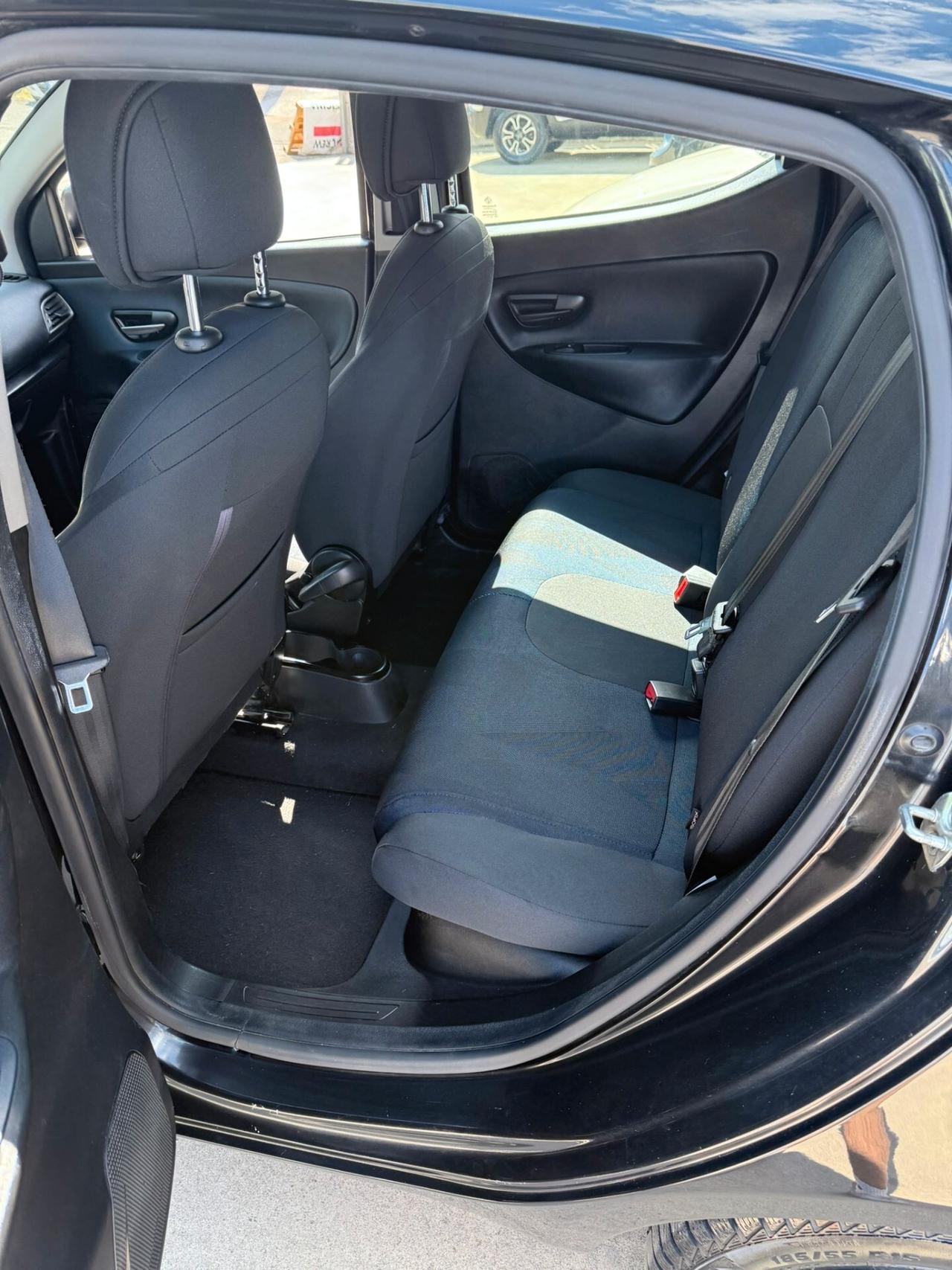 Lancia Ypsilon 1.2 69 CV 5 porte GPL Ecochic Gold
