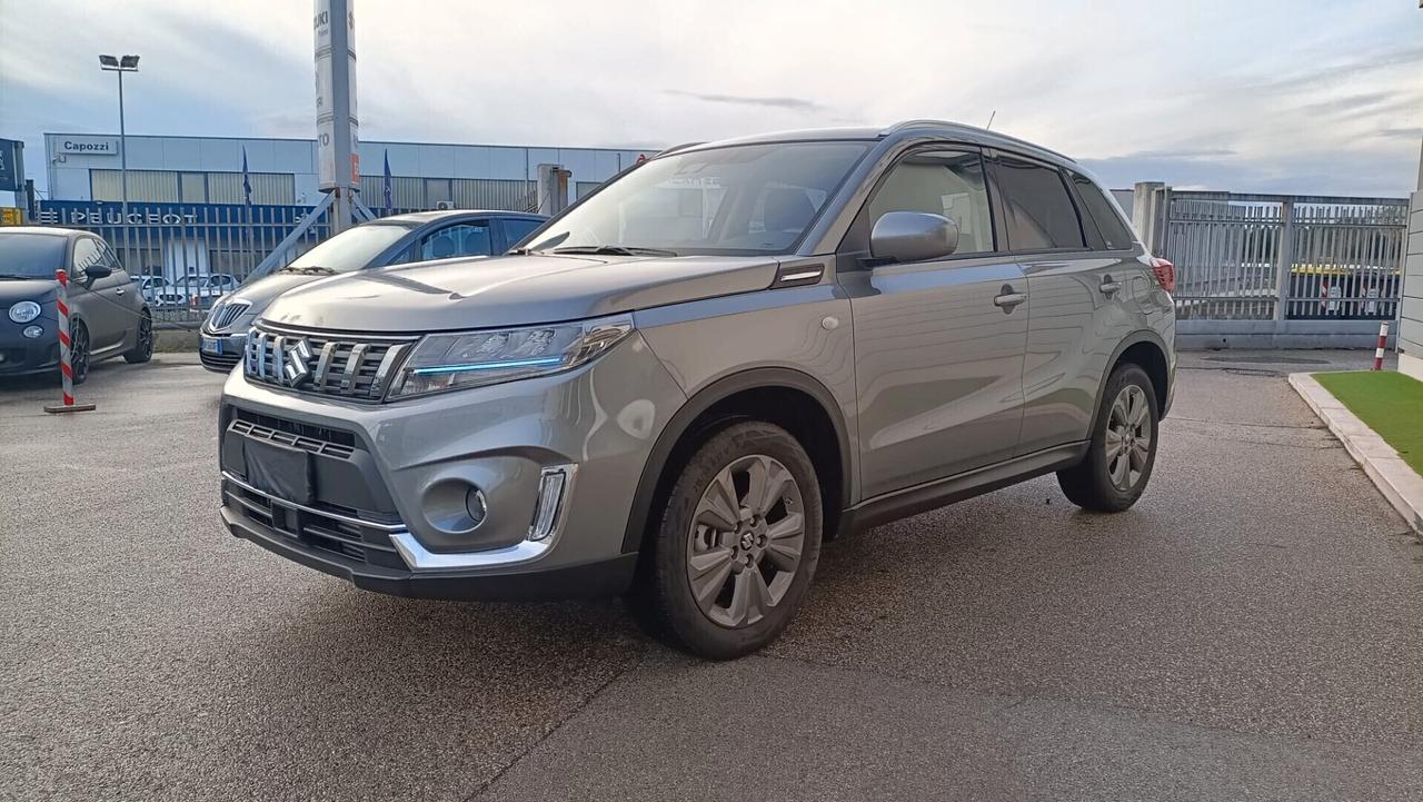 Suzuki Vitara 1.4 Hybrid Cool solo 21.000km