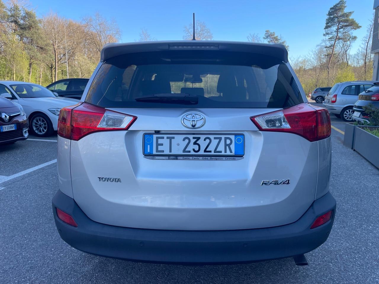 Toyota RAV 4 RAV4 2.0 D-4D 2WD*Neopatentati*Retrocamera