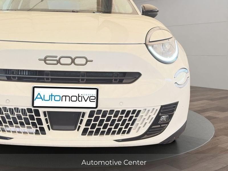 FIAT 600 1.2 Hybrid 100cv La Prima
