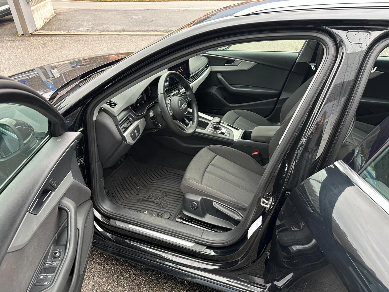 Audi A4 Avant 35 TFSI S tronic line edition