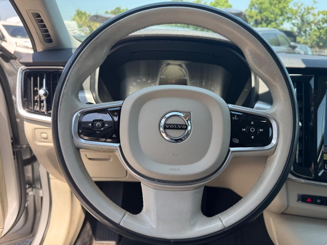 Volvo V90 D4 Geartronic R-design FULL SERVICE VOLVO