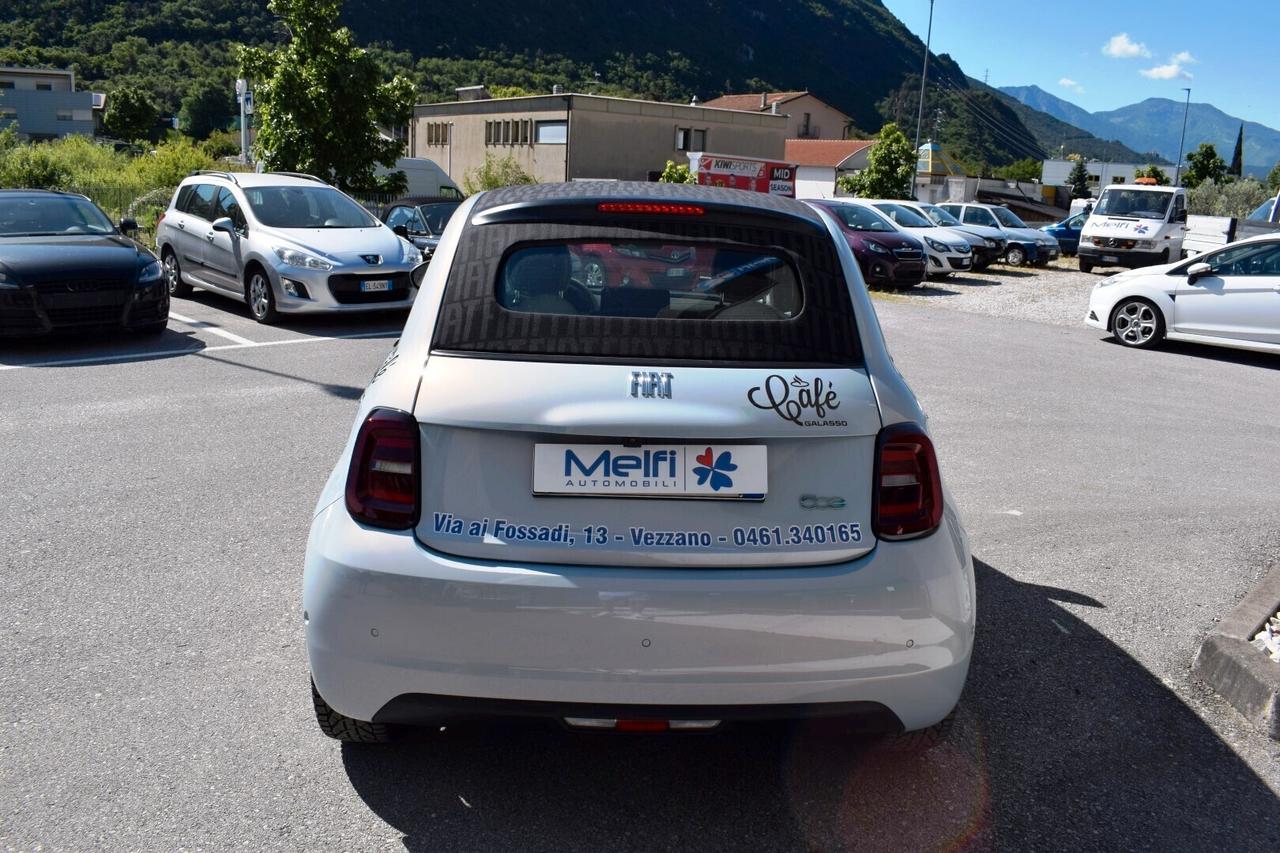 Fiat 500 Fiat 500e Cabrio La Prima