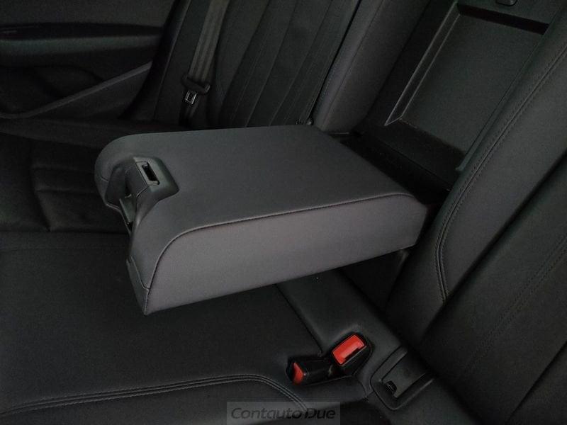 Audi A4 2.0 35 TDI MHEV Business Advanced S Tronic