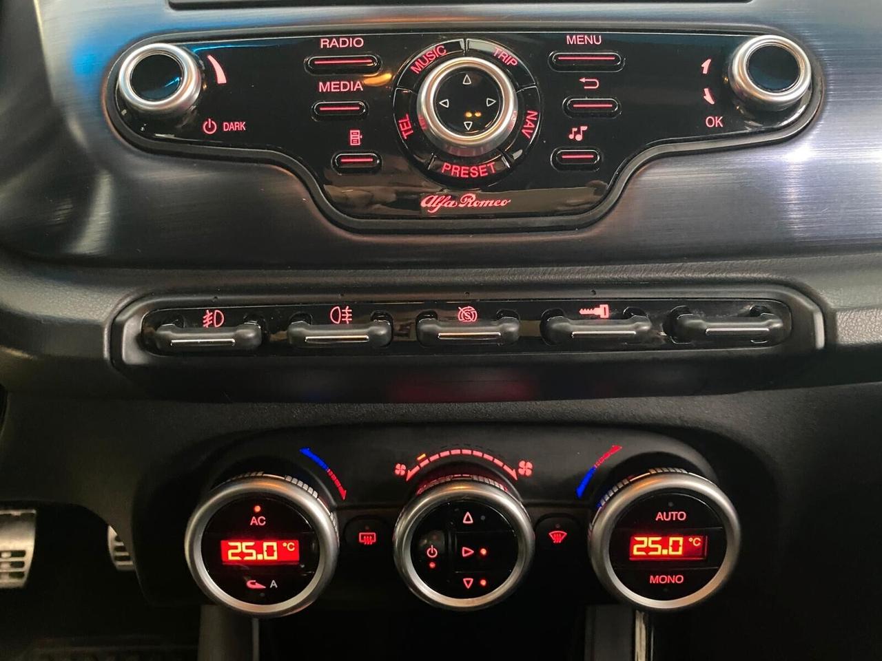 Alfa Romeo Giulietta 1.6 JTDm-2 105 CV Distinctive