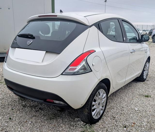 LANCIA Ypsilon 1.2 69 CV 5 porte GPL Ecochic Gold