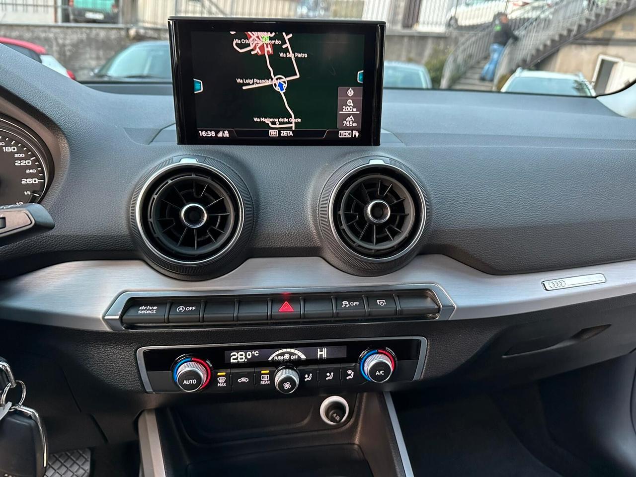 Audi Q2 30 TDI S tronic