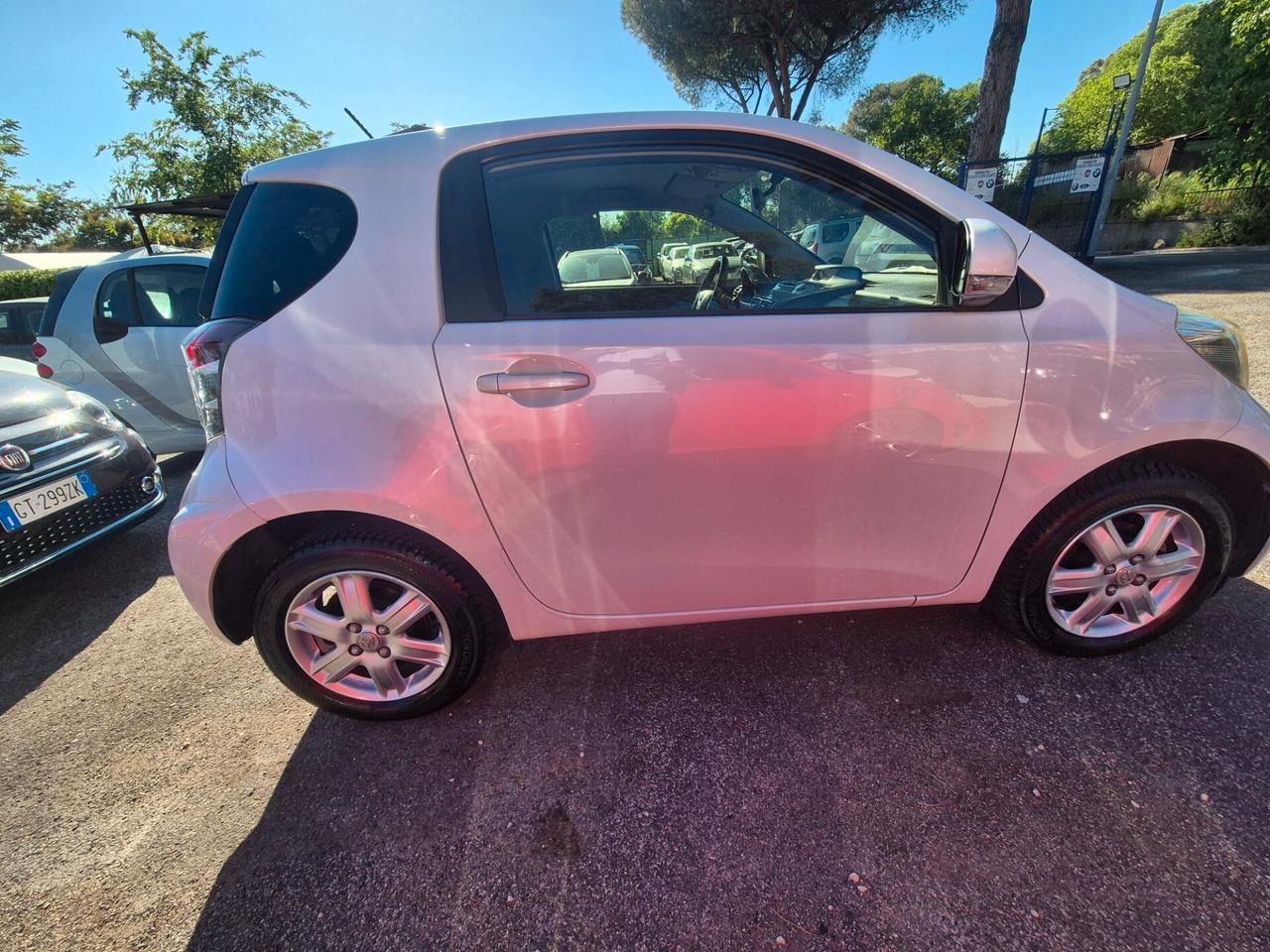 Toyota iQ 1.0 Sol benzina
