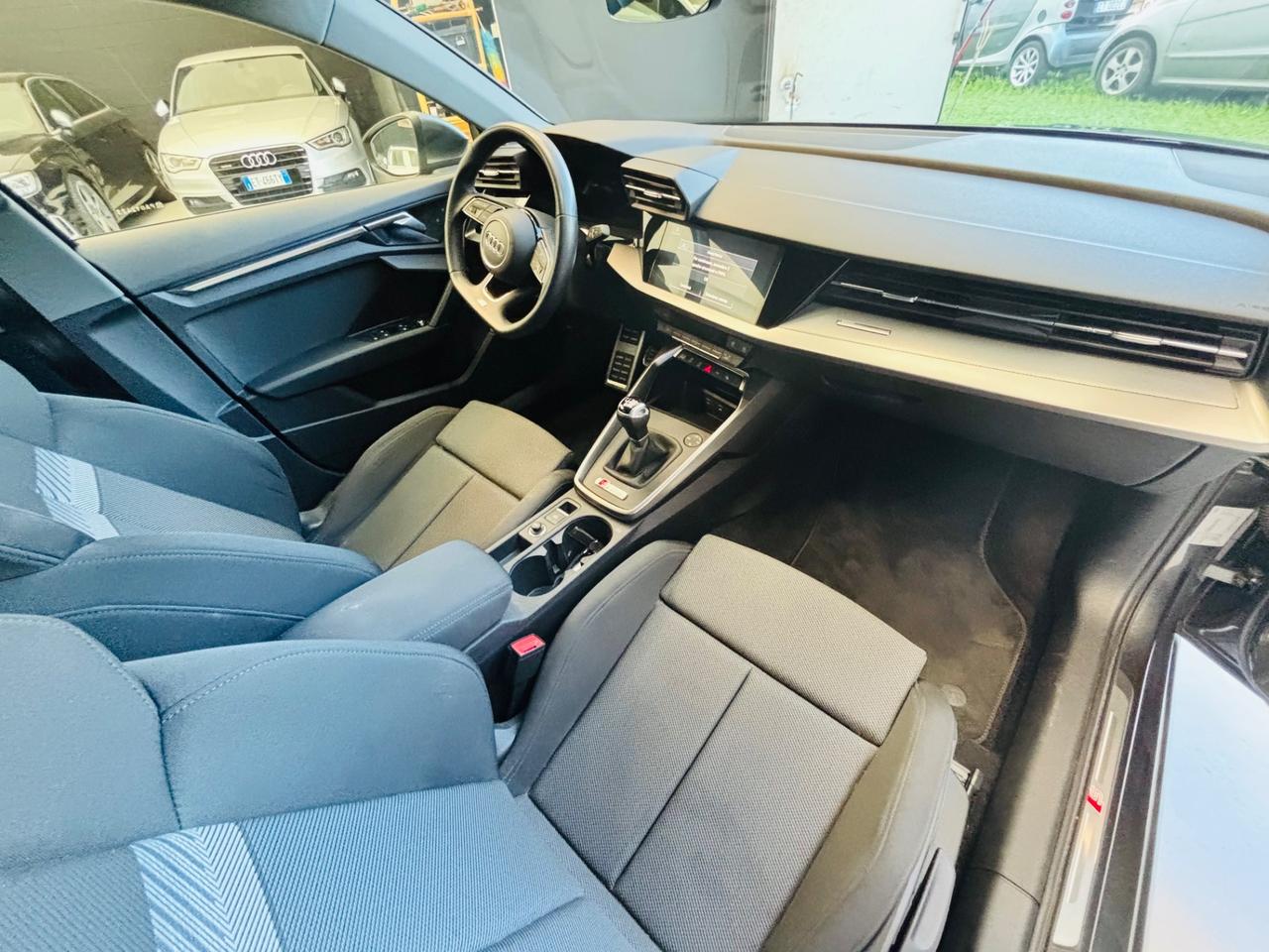 Audi A3 Sedan 35 TFSI S line edition