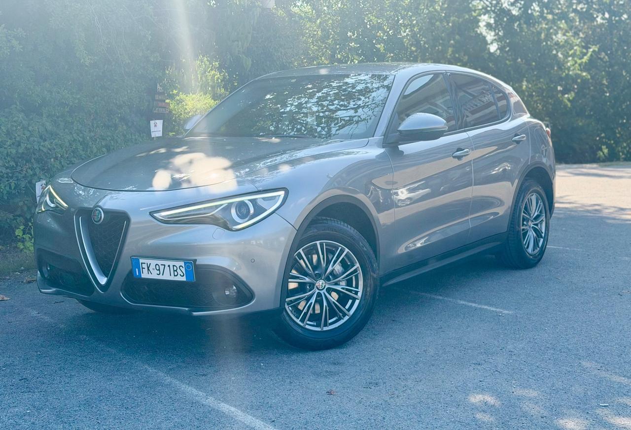Alfa Romeo Stelvio 2017 2.2 Turbodiesel 210 CV AT8 Q4 Business