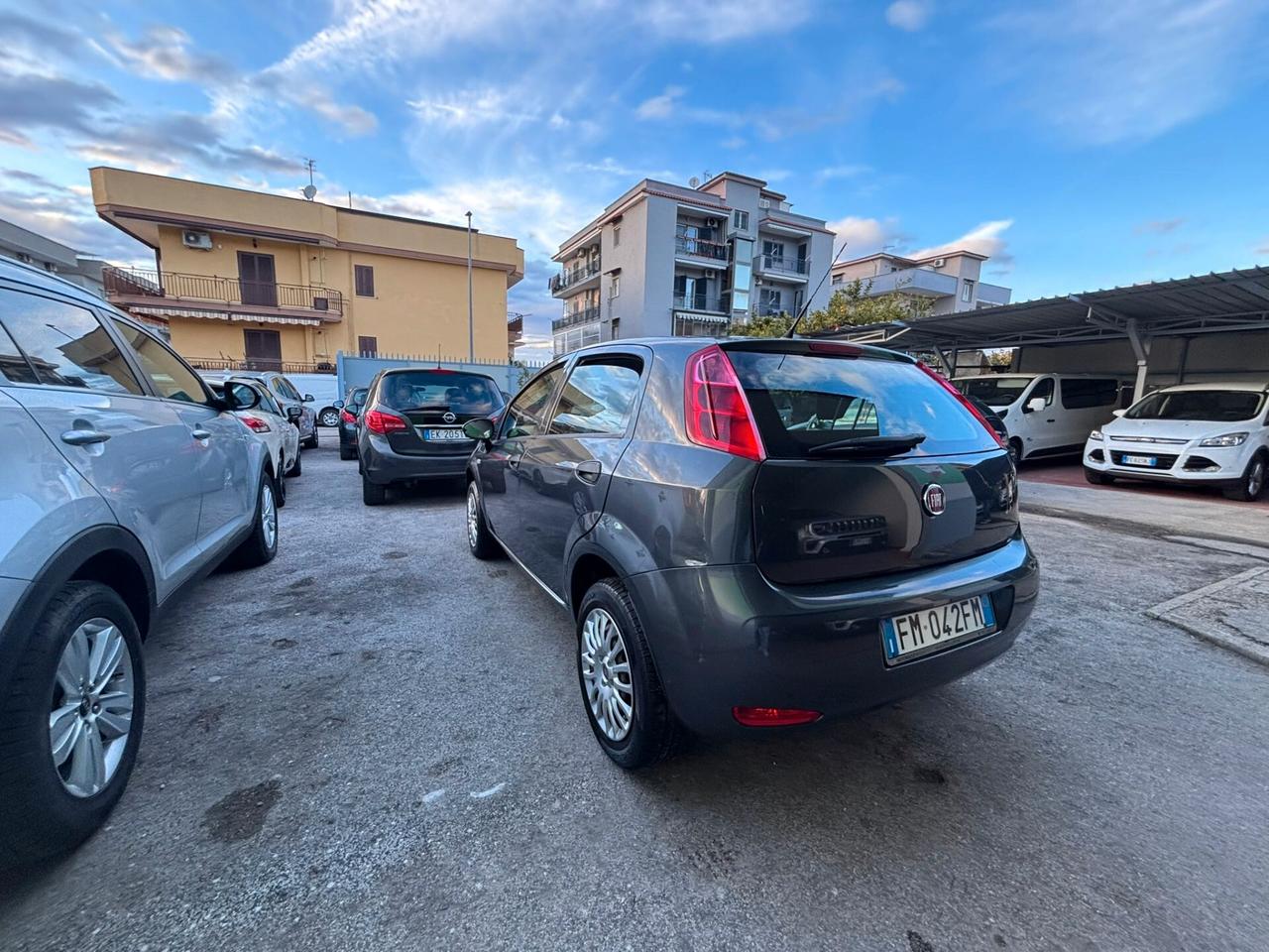 Fiat Punto 1.4 8V 5 porte Natural Power Street