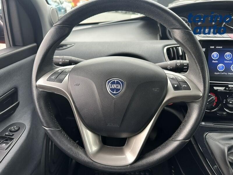 Lancia Ypsilon Ypsilon 1.0 firefly hybrid Gold s&s 70cv