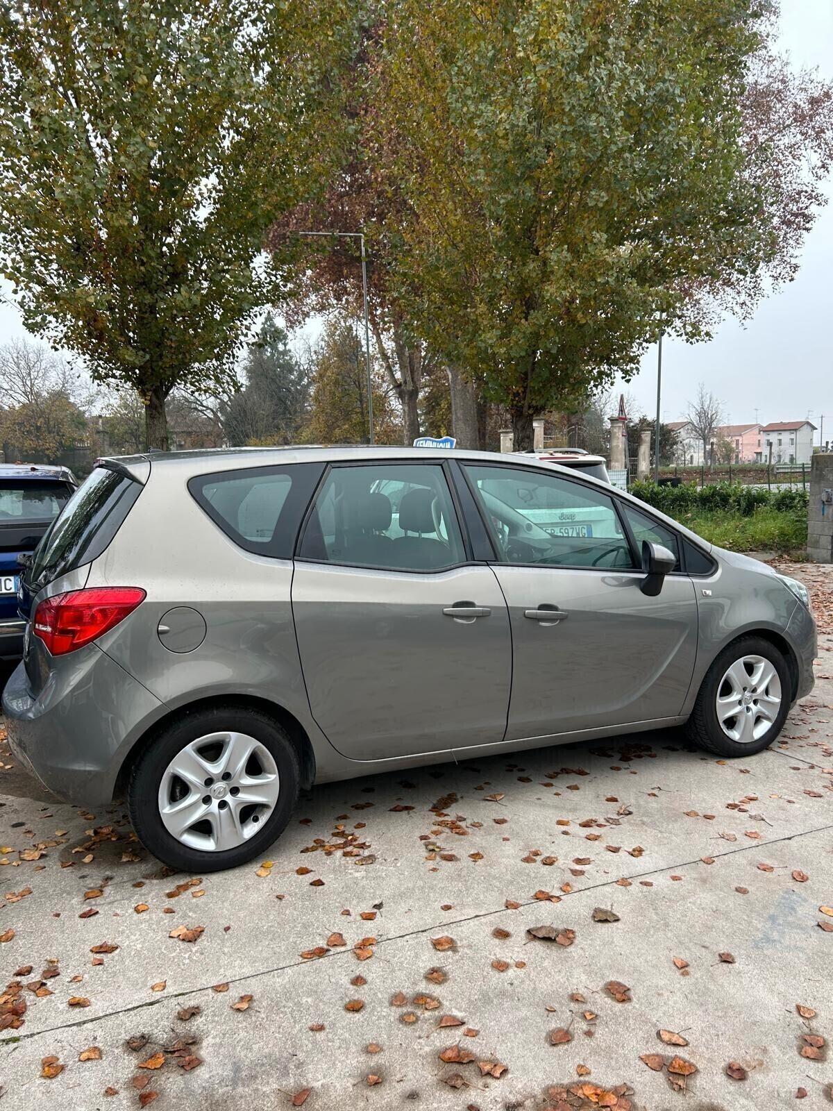 Opel Meriva 1.4 100CV Cosmo ok neo patentati