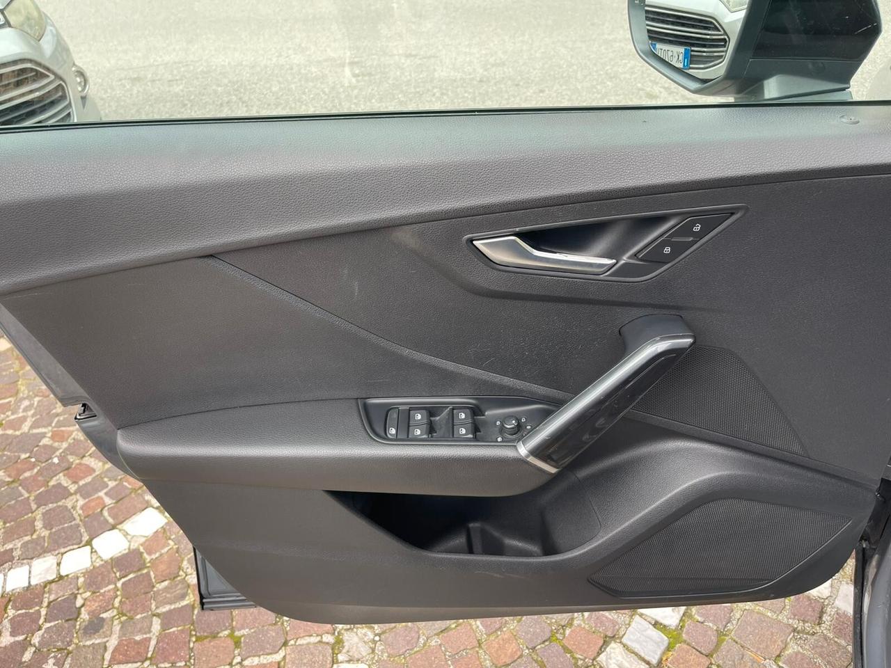 Audi Q2 1.6 TDI Business FULL LED