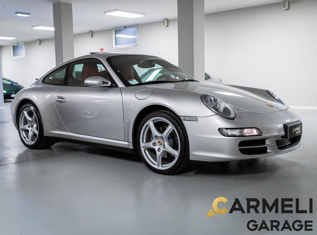Porsche 911 V Carrera 997 2004 Coupe 997 Carrera 4 Coupé